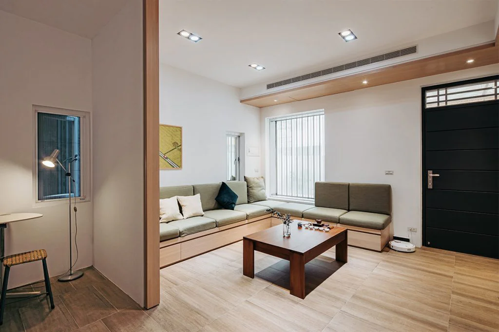 Tối ưu hóa không gian sống nhỏ không chỉ là việc sắp xếp đồ đạc mà còn là một nghệ thuật. Bằng cách áp dụng những bí quyết trên, bạn có thể biến căn nhà nhỏ của mình thành một không gian sống tiện nghi, thoải mái và tràn đầy cảm hứng, đúng như ước mơ của mình.