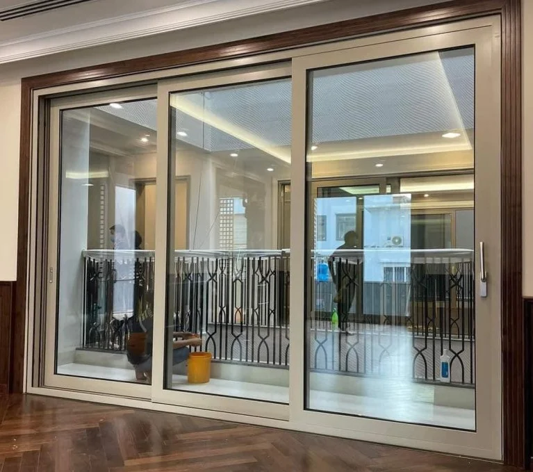 cua-di-nhom-maxpro-3-canh-mo-truot