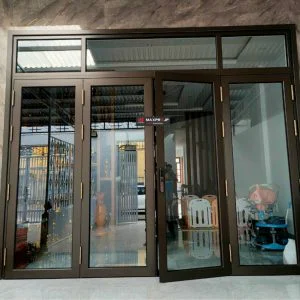 cua-di-nhom-maxpro-4-canh-mo-quay