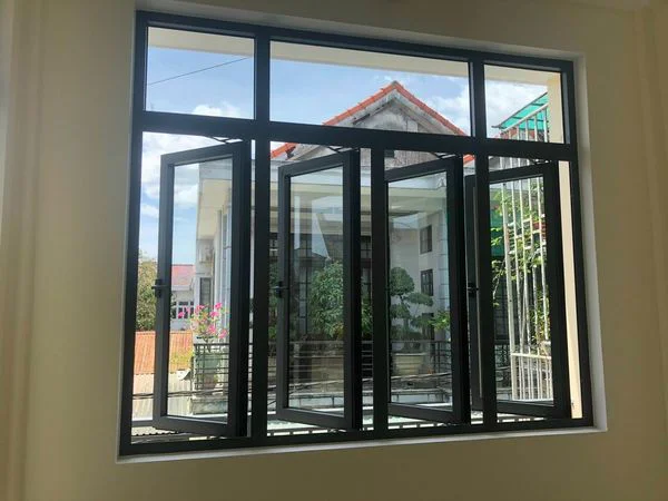 Xu hướng dùng cửa kính TP HCM đang mở ra nhiều lựa chọn phong phú về kiểu dáng, chất lượng, phù hợp với mọi phong cách kiến trúc hiện đại.