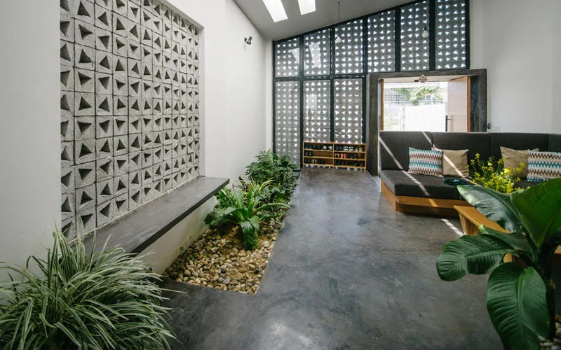 Giống như Lắp đặt cửa cuốn TP HCM đòi hỏi kỹ thuật để đảm bảo vận hành ổn định, chăm sóc cây cũng cần kế hoạch và sự quan sát tỉ mỉ.